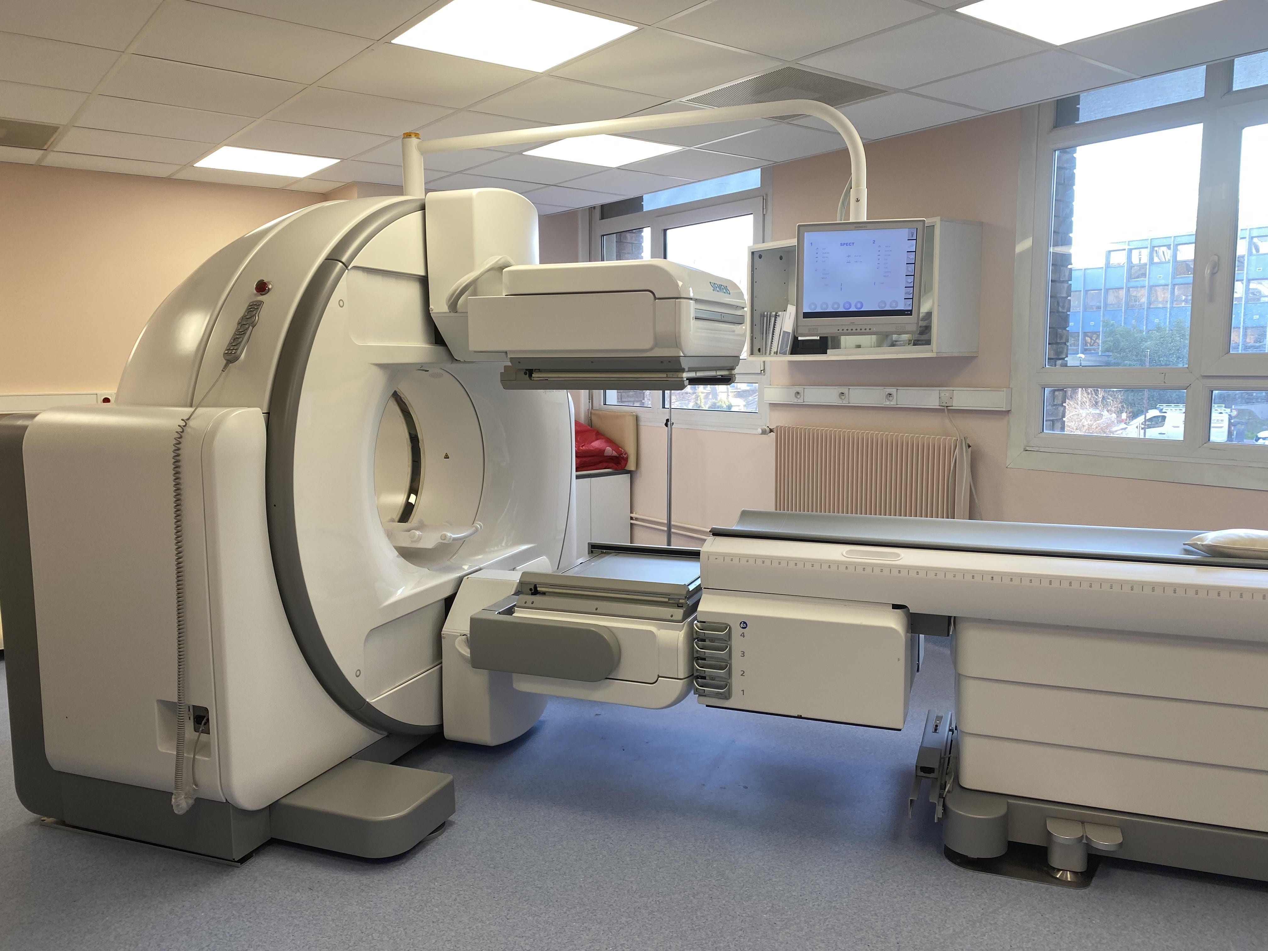 Investissement-gamma-camera-médecine-nucléaire-hôpital-beaujon